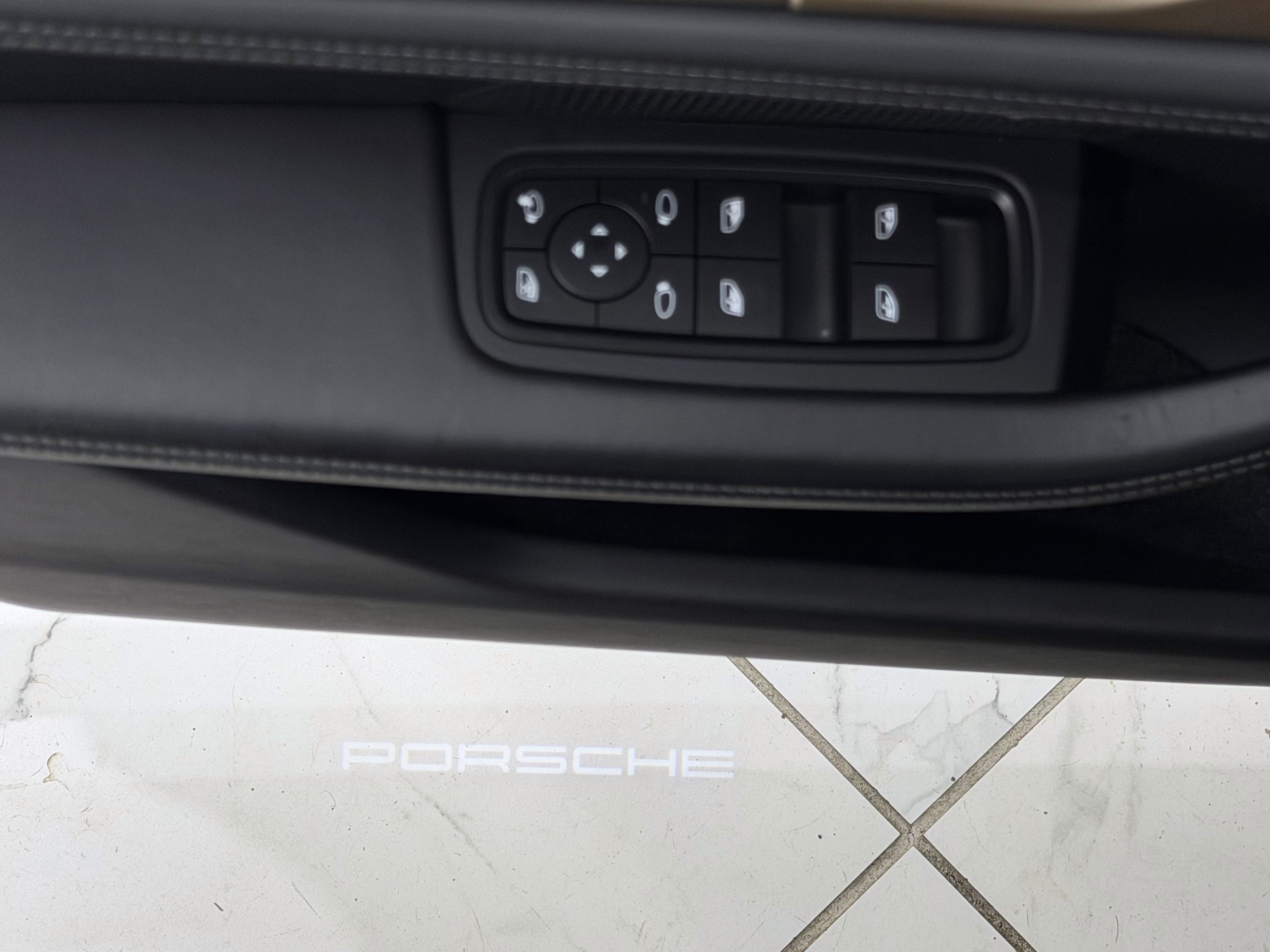 Certified 2022 Porsche Taycan Turbo AWD/4WD image 29