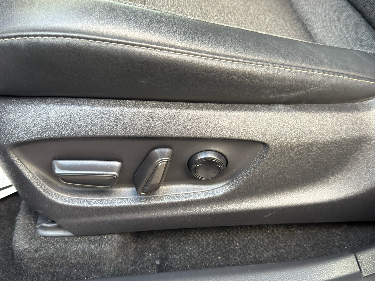 Used 2024 Toyota Crown XLE image 18