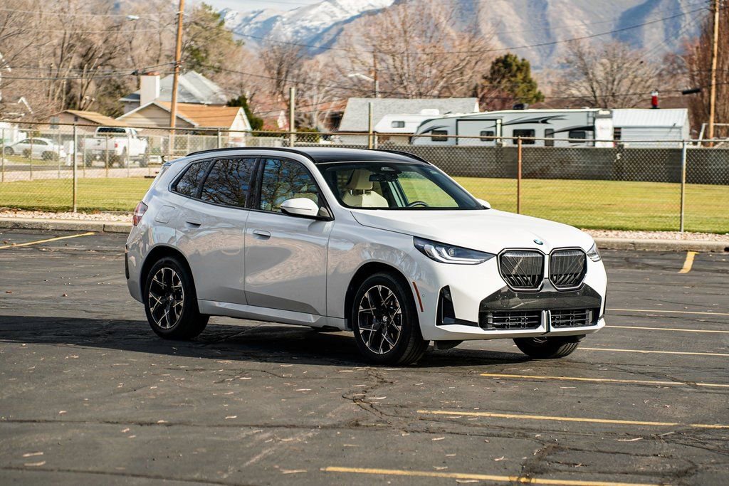 Used 2026 BMW X3 xDrive30 w/ M Sport Package AWD/4WD image 3