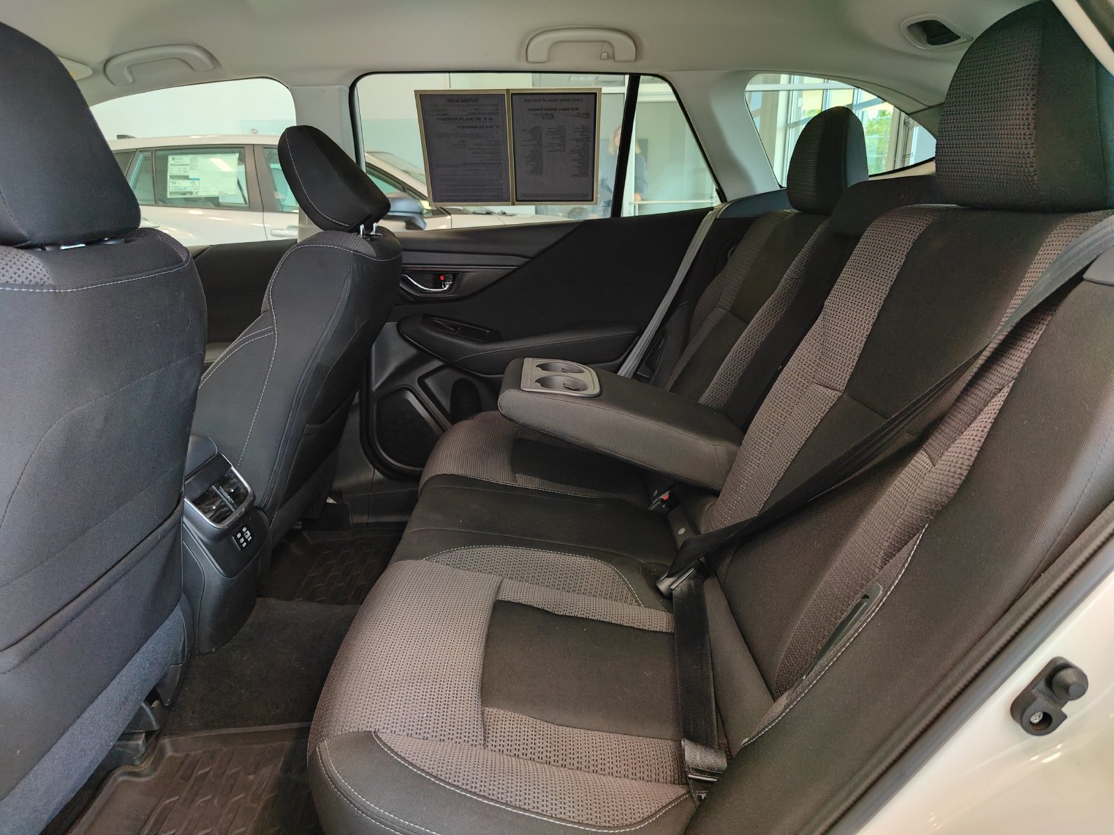 Used 2024 Subaru Outback Premium AWD/4WD image 11