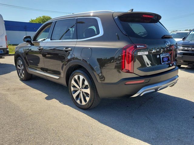 Used 2021 Kia Telluride EX w/ EX Premium Package FWD image 4