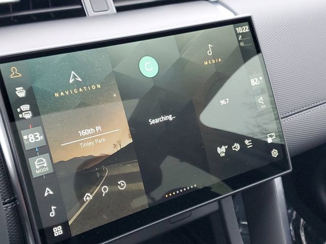 Used 2025 Land Rover Discovery Sport Dynamic SE image 31