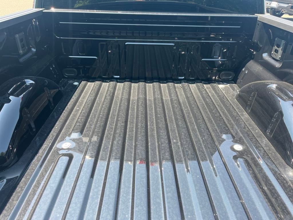 New 2025 Ford F150 Lightning Flash AWD/4WD image 27