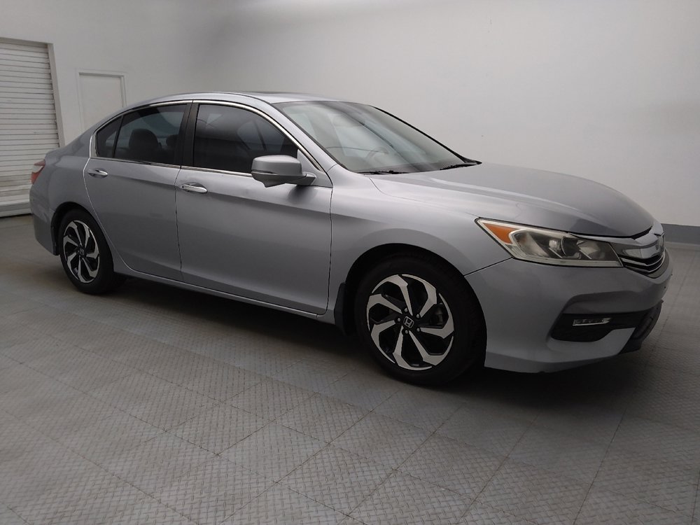 Used 2017 Honda Accord EX-L image 11