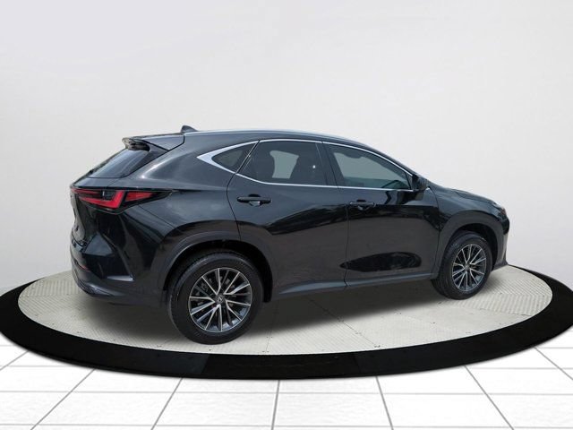 Certified 2025 Lexus NX 250 FWD w/ Accessory Package (Z1) image 4