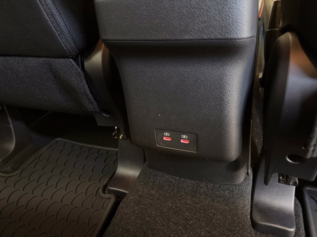 New 2027 Mitsubishi Outlander Sport LE FWD image 28