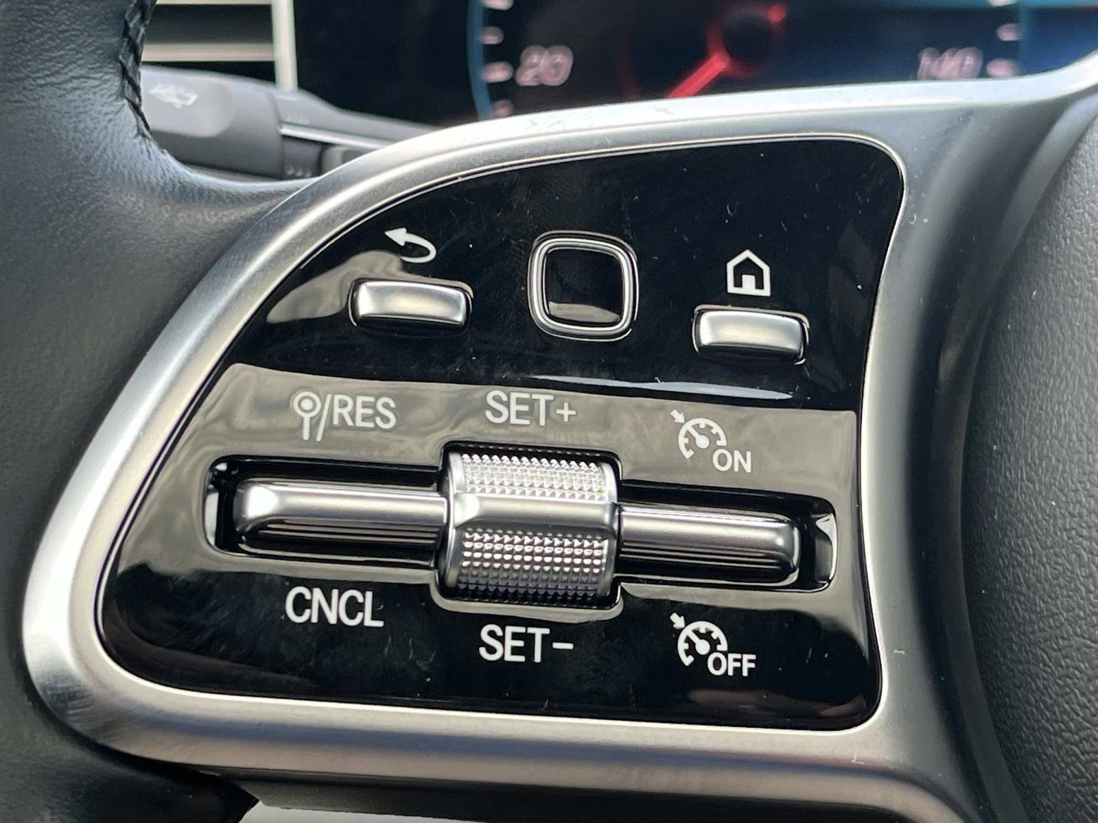Certified 2023 Mercedes-Benz GLS 450 4MATIC image 32