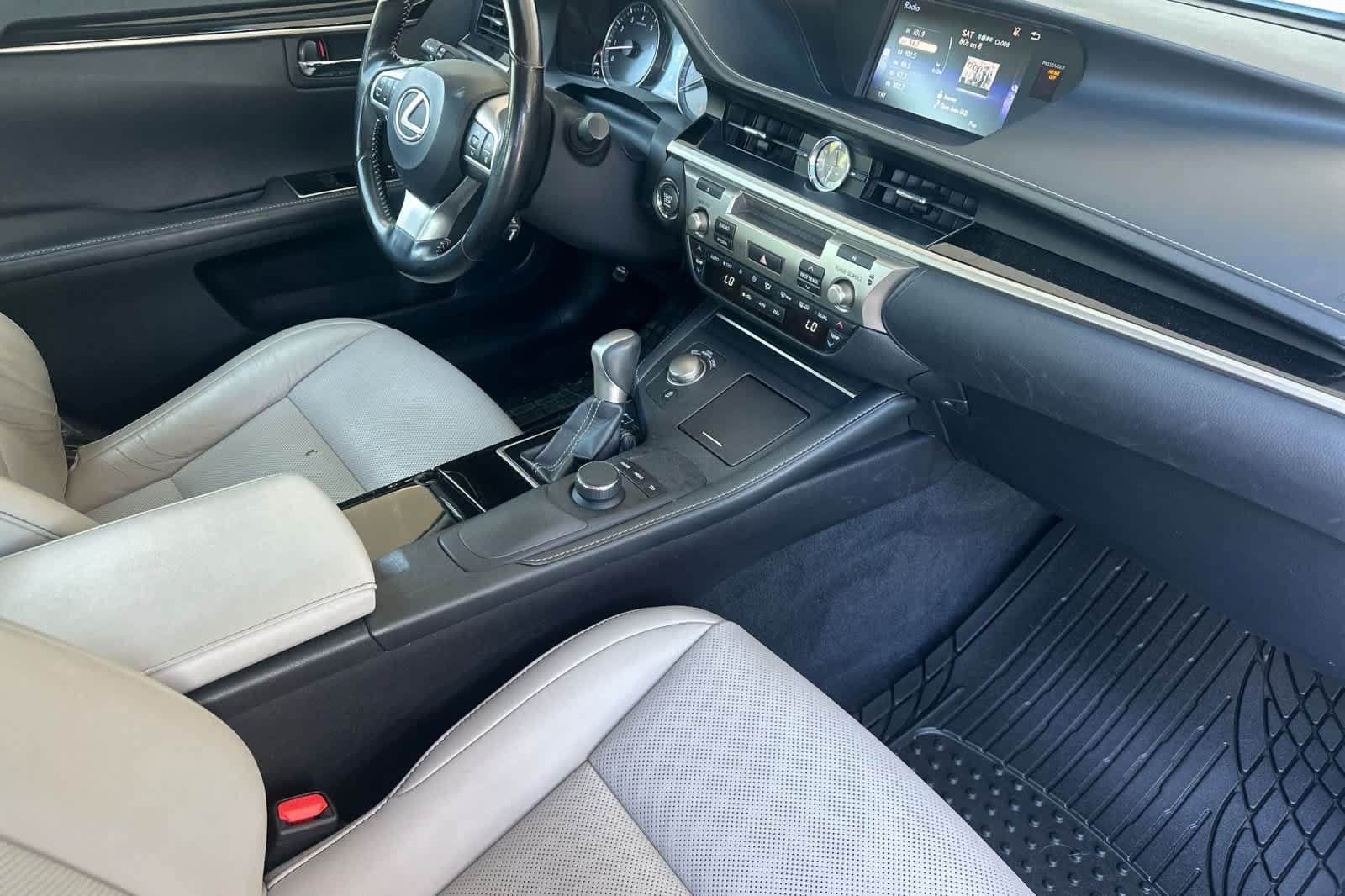 Used 2016 Lexus ES 350 FWD image 15