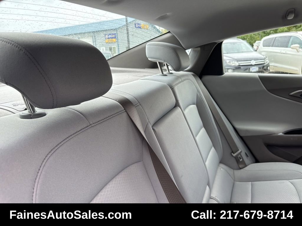 Used 2022 Chevrolet Malibu LT image 32