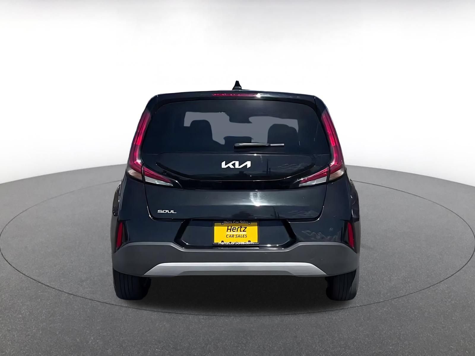 Used 2025 Kia Soul LX w/ LX Technology Package FWD image 12