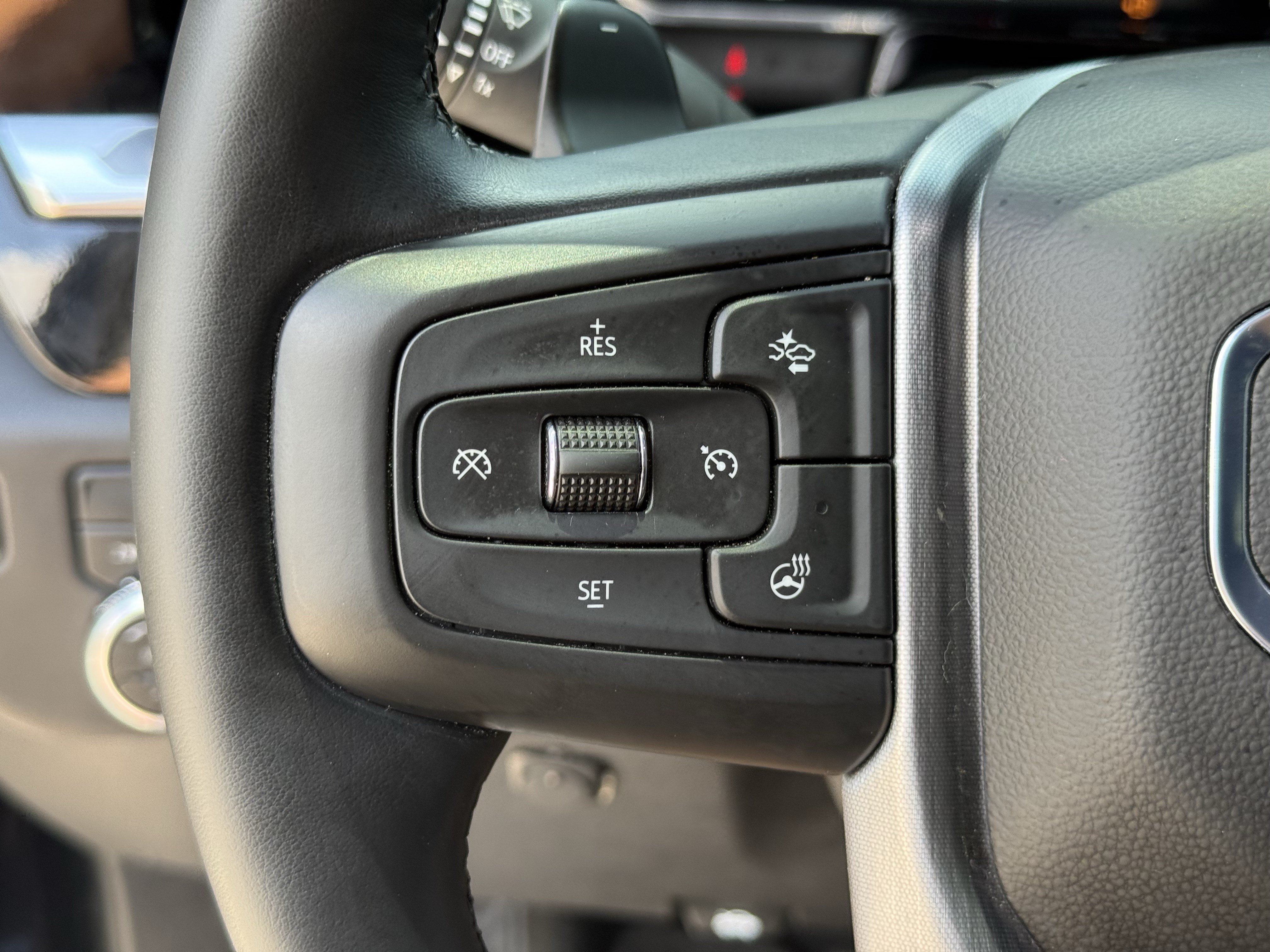 Used 2024 GMC Sierra 1500 SLT AWD/4WD image 16