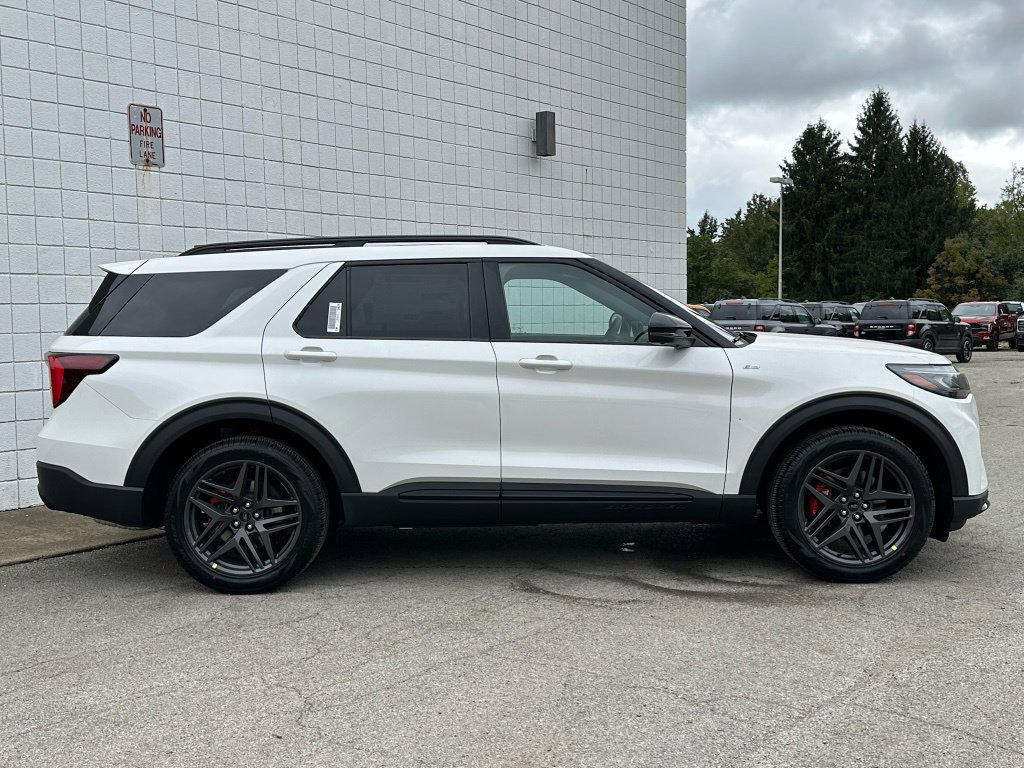 New 2027 Ford Explorer ST-Line w/ Premium Package AWD/4WD image 4