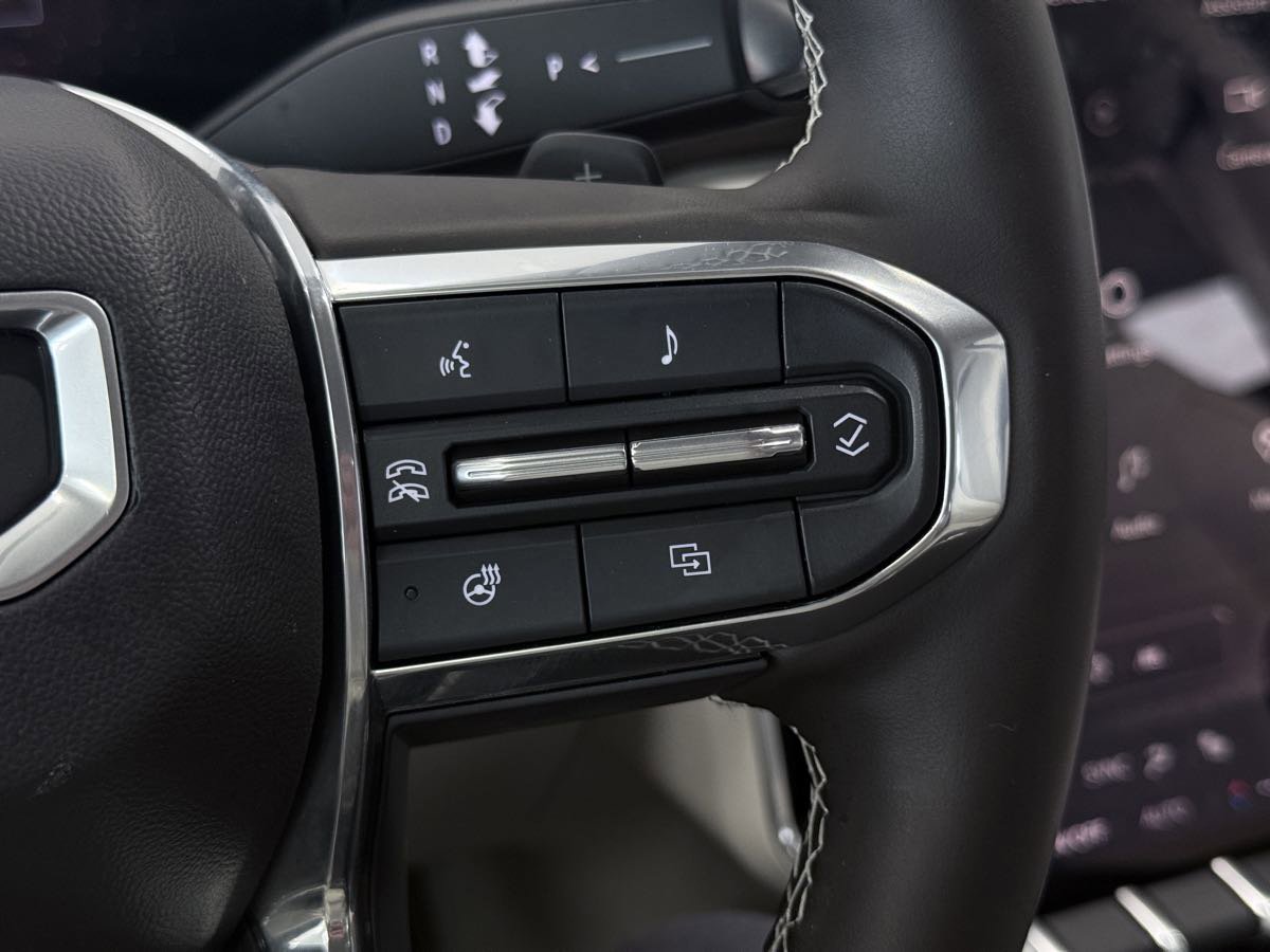 Used 2024 GMC Acadia Denali FWD image 49