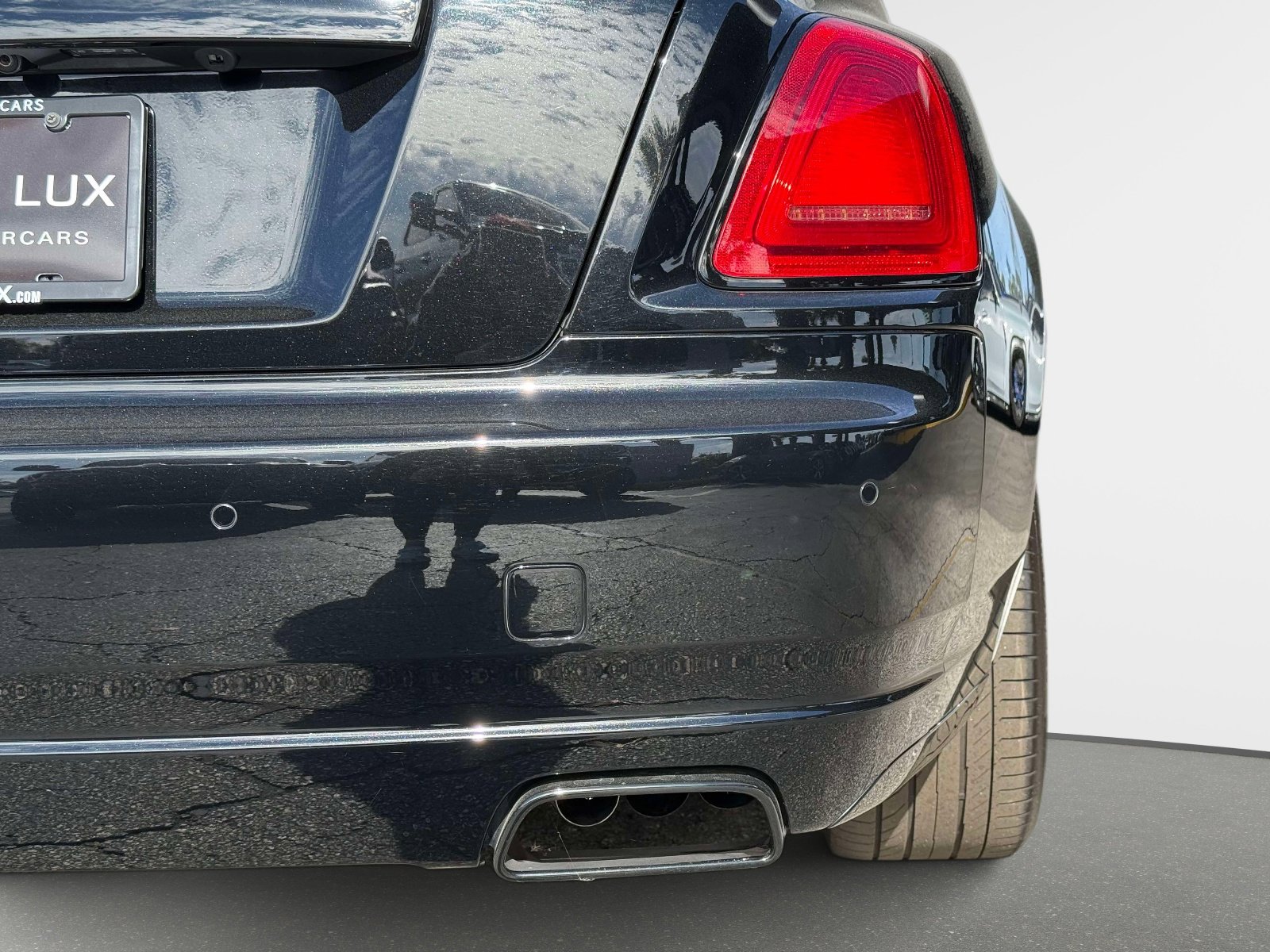 Used 2020 Rolls-Royce Ghost Black Badge image 25