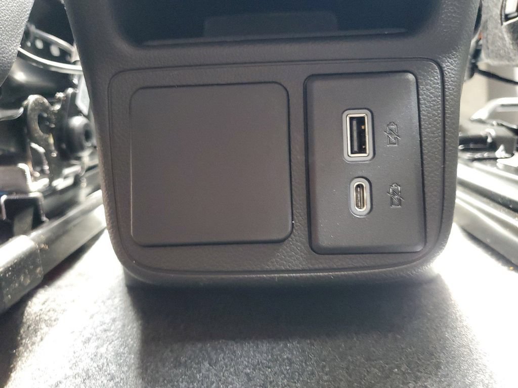 New 2024 Buick Encore GX Sport Touring w/ Comfort Package AWD/4WD image 15