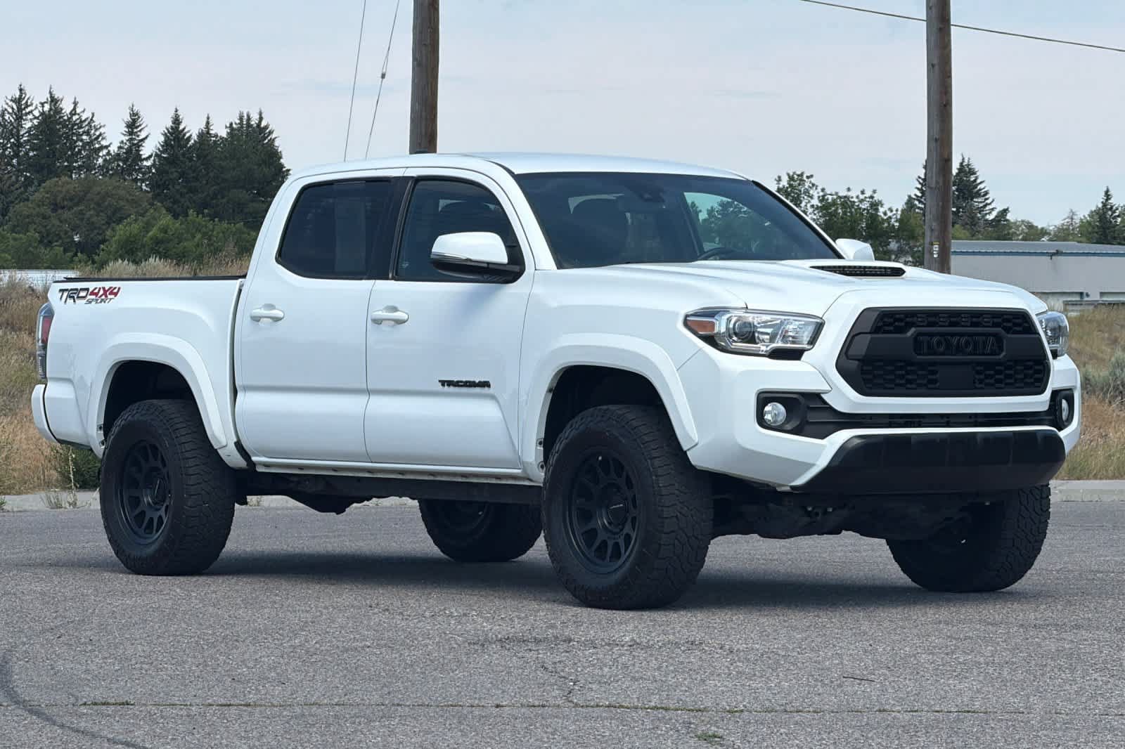 Used 2021 Toyota Tacoma TRD Sport w/ Technology Package AWD/4WD image 9