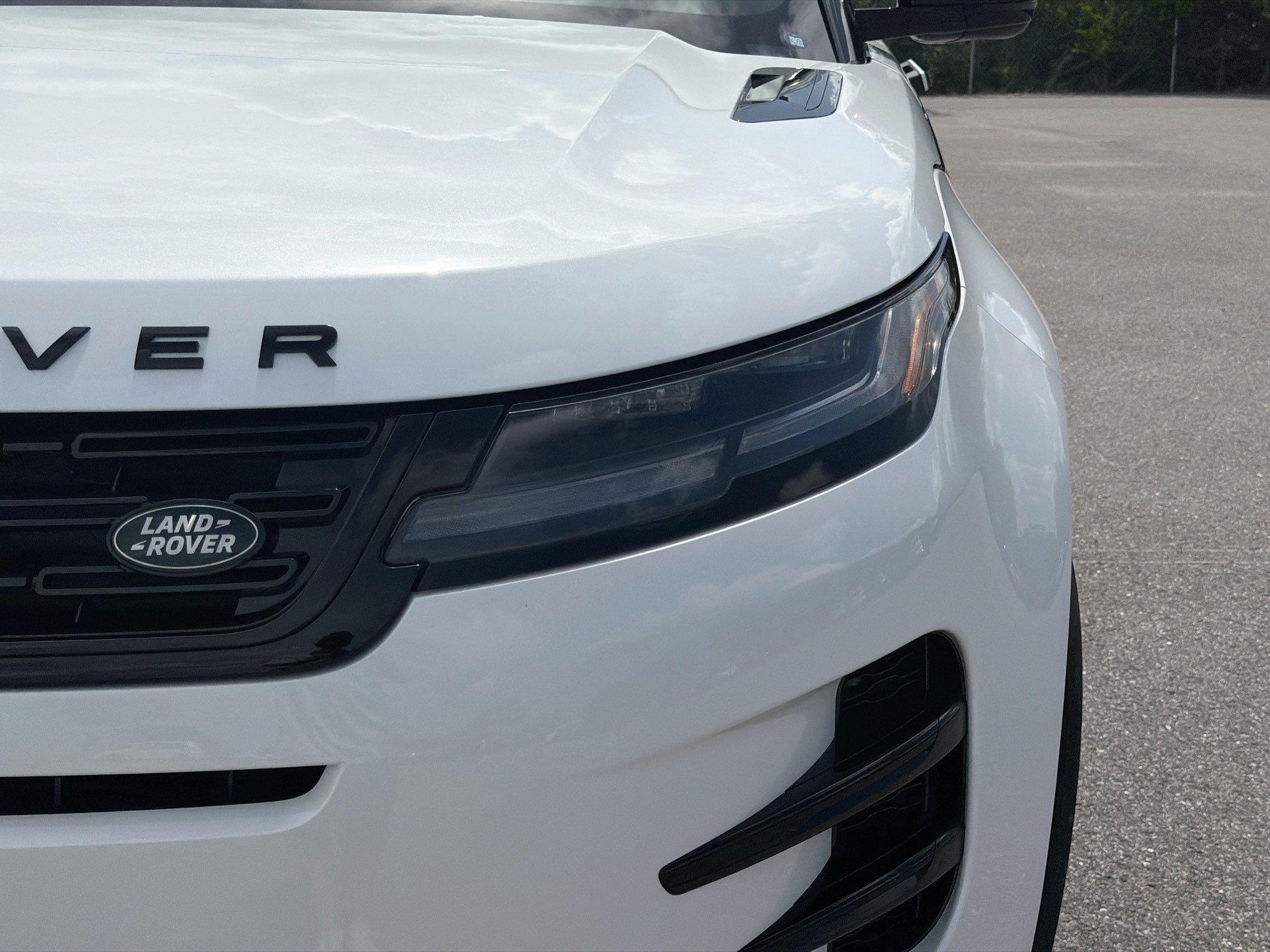 New 2026 Land Rover Range Rover Evoque Hoxton AWD/4WD image 9