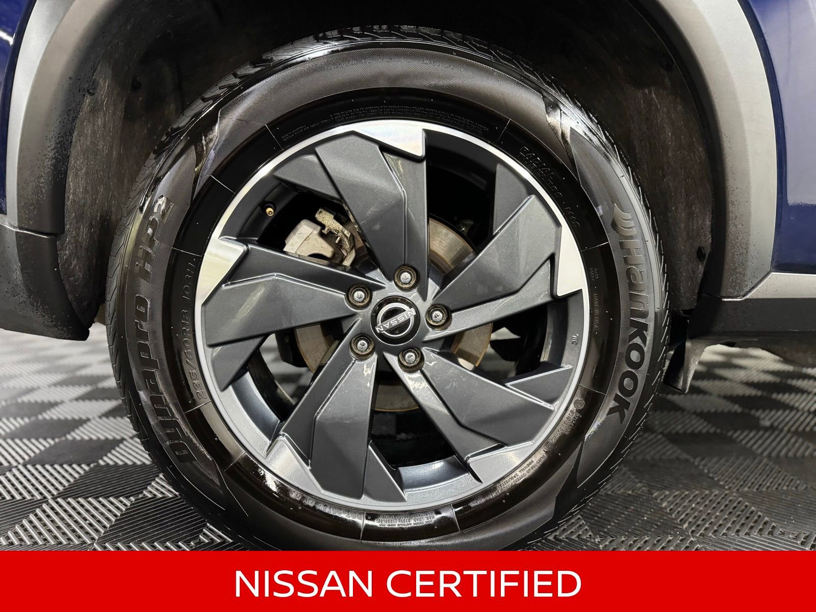 Certified 2025 Nissan Rogue SV image 12