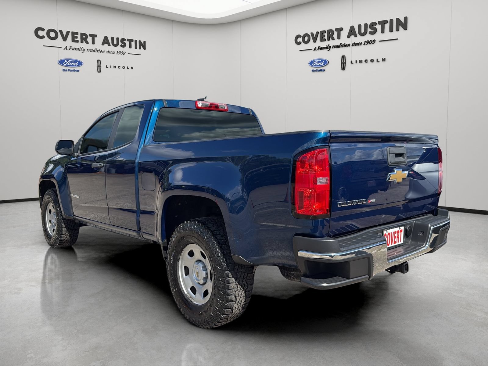 Used 2020 Chevrolet Colorado W/T w/ WT Convenience Package RWD image 3