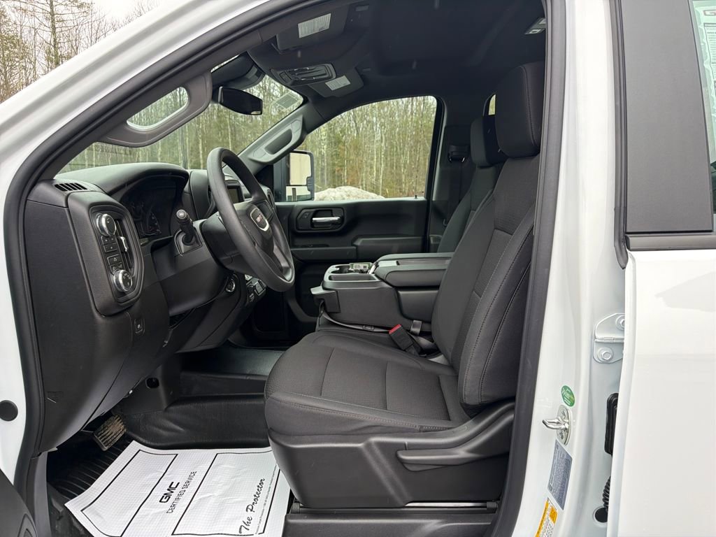 New 2026 GMC Sierra 3500 Pro w/ X31 Off-Road Package AWD/4WD image 9
