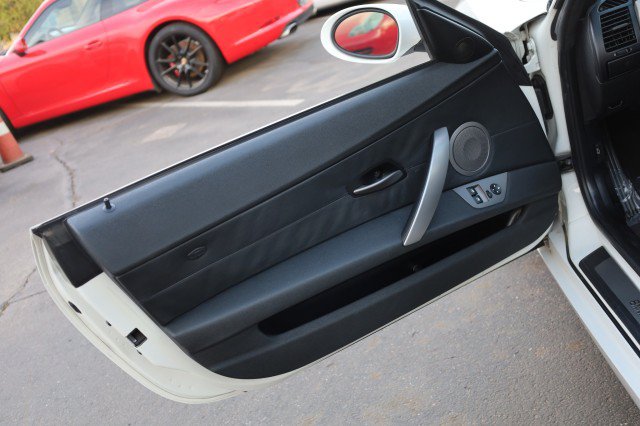 Used 2004 BMW Z4 2.5i RWD image 22