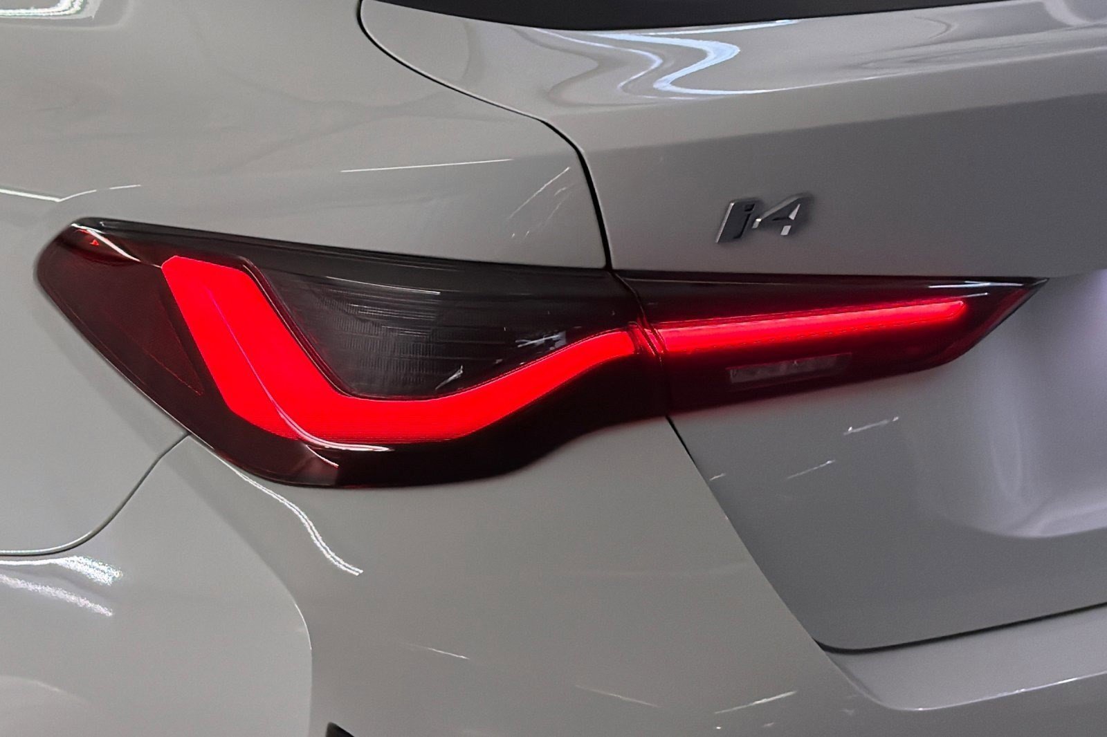 Used 2023 BMW i4 eDrive35 w/ Premium Package RWD image 12