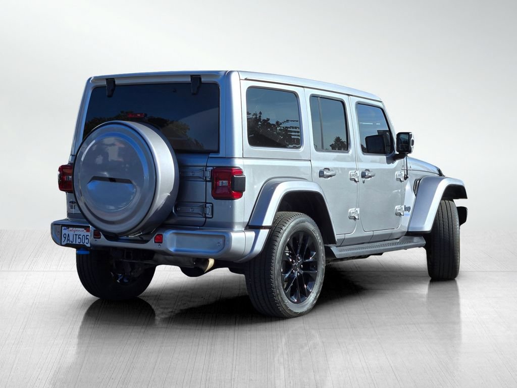 Used 2021 Jeep Wrangler Unlimited Sahara AWD/4WD image 4