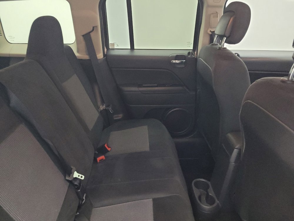 Used 2014 Jeep Patriot Latitude image 19