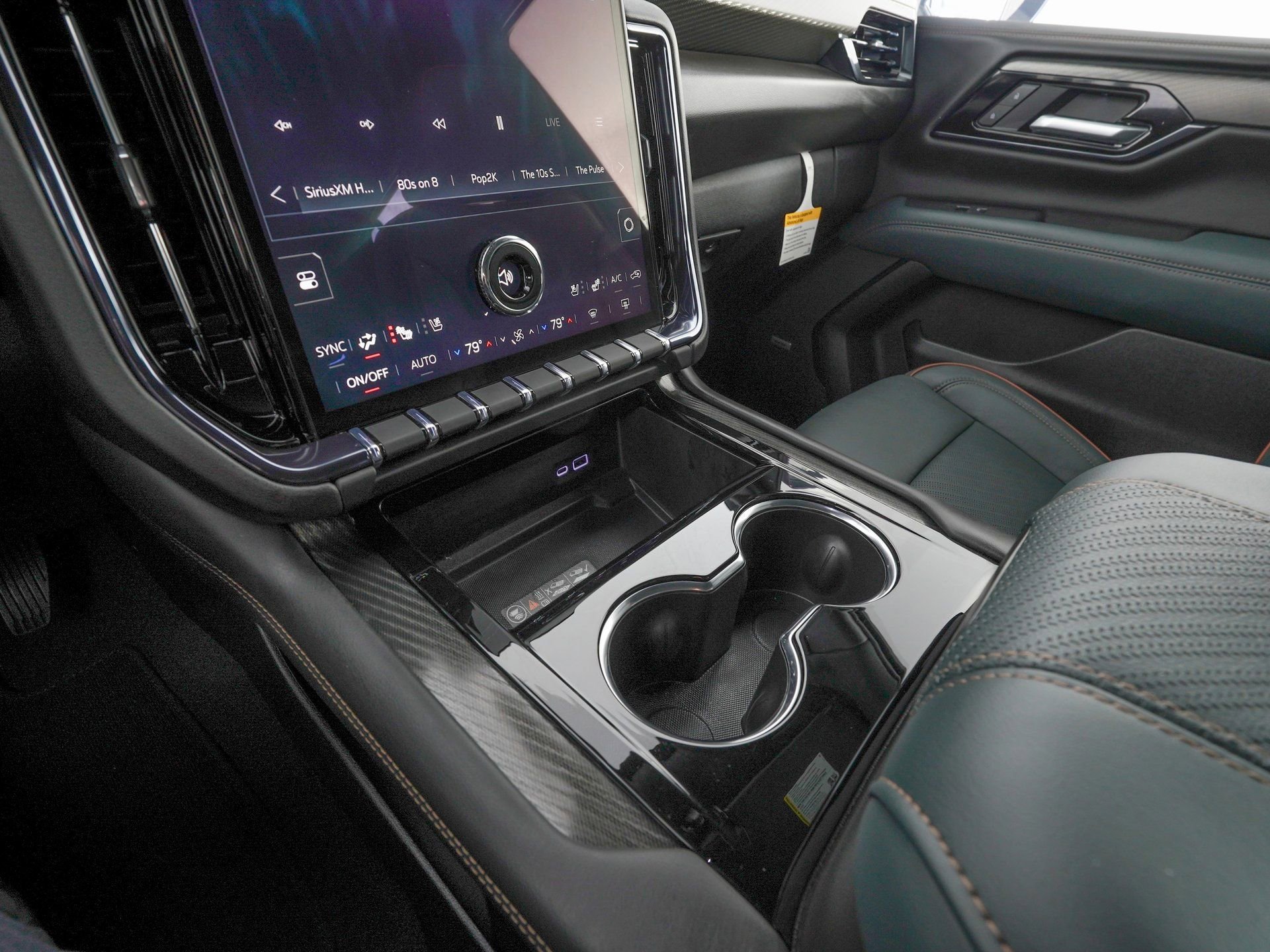 Used 2026 GMC Yukon AT4 image 25