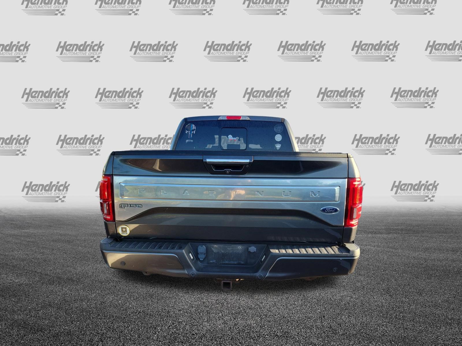 Used 2015 Ford F150 Platinum w/ Equipment Group 701A Luxury AWD/4WD image 9