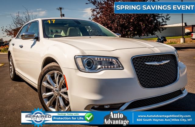 Used 2017 Chrysler 300 C w/ Light Group AWD/4WD image 7