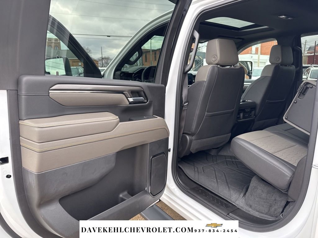 Used 2024 Chevrolet Silverado 2500 ZR2 w/ Technology Package image 21