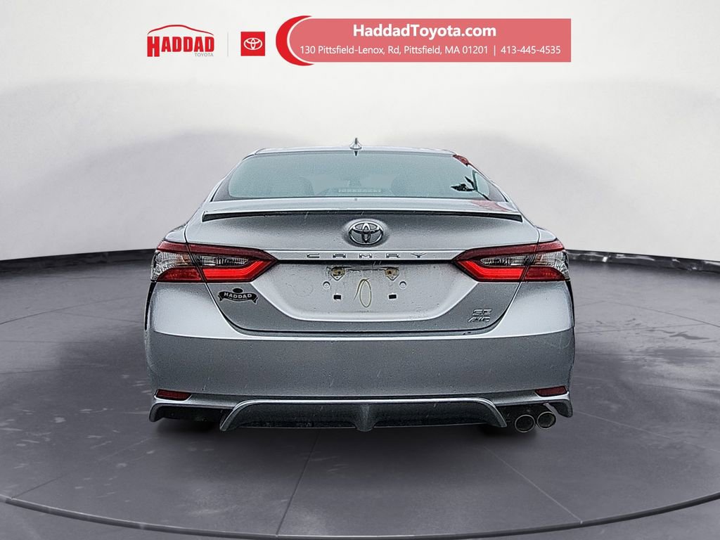 Used 2023 Toyota Camry SE image 4