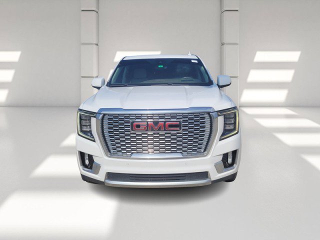 Used 2021 GMC Yukon XL Denali w/ Denali Ultimate Package image 2