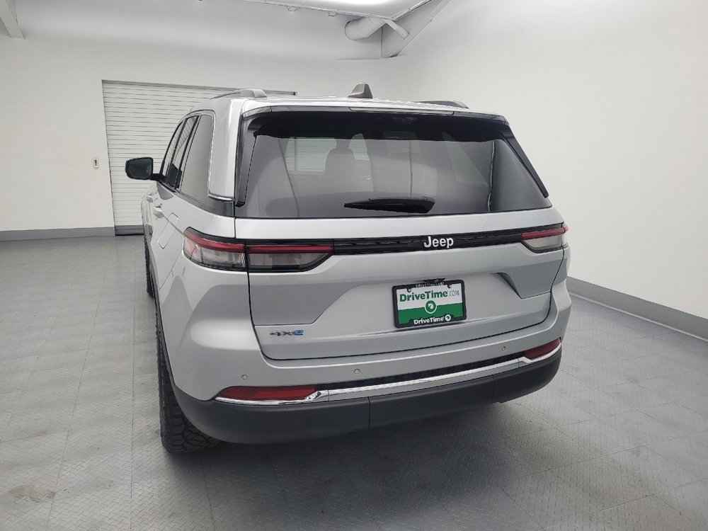 Used 2022 Jeep Grand Cherokee Limited 4xe w/ Luxury Tech Group II AWD/4WD image 6