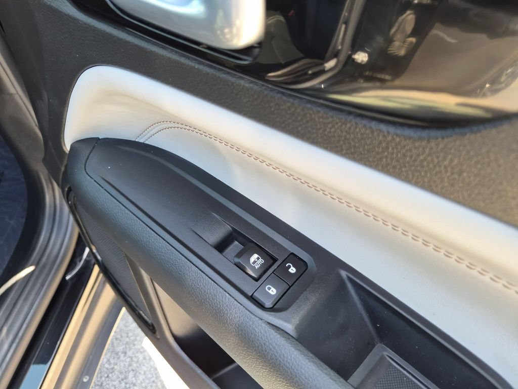 Used 2025 Jeep Compass Limited AWD/4WD image 34