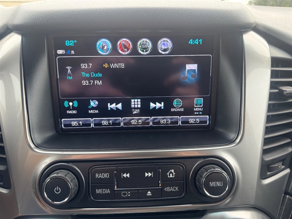 Used 2019 Chevrolet Suburban LT image 21