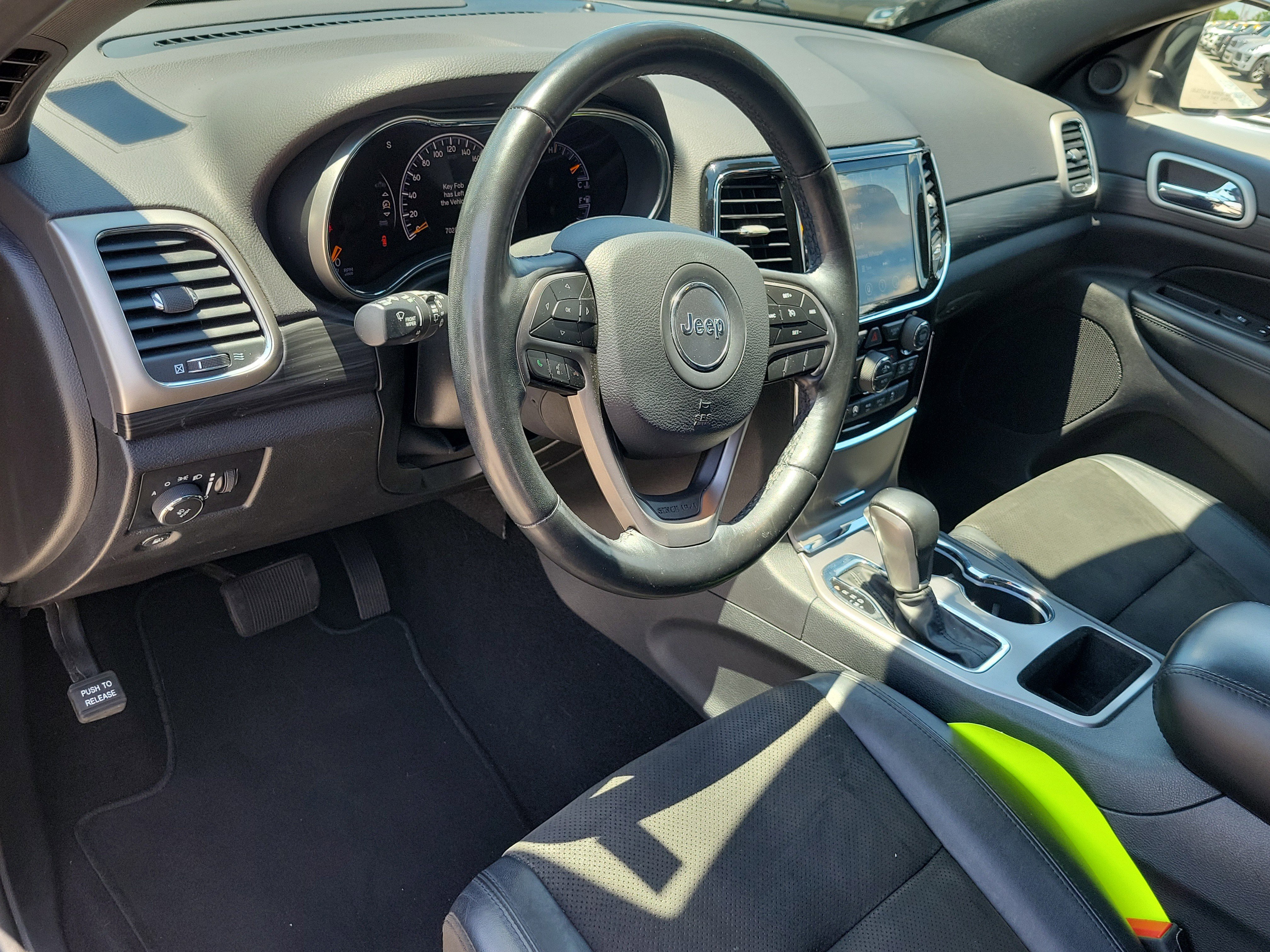 Used 2020 Jeep Grand Cherokee Altitude AWD/4WD image 20