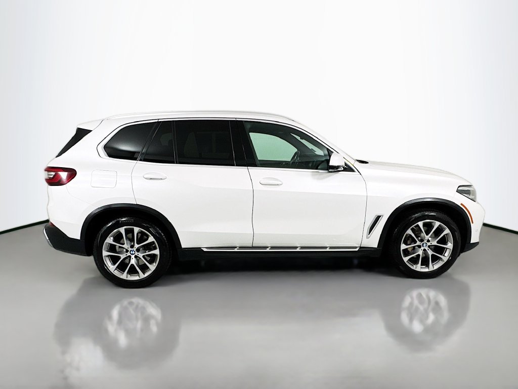 Used 2023 BMW X5 xDrive40i w/ Premium Package AWD/4WD image 9