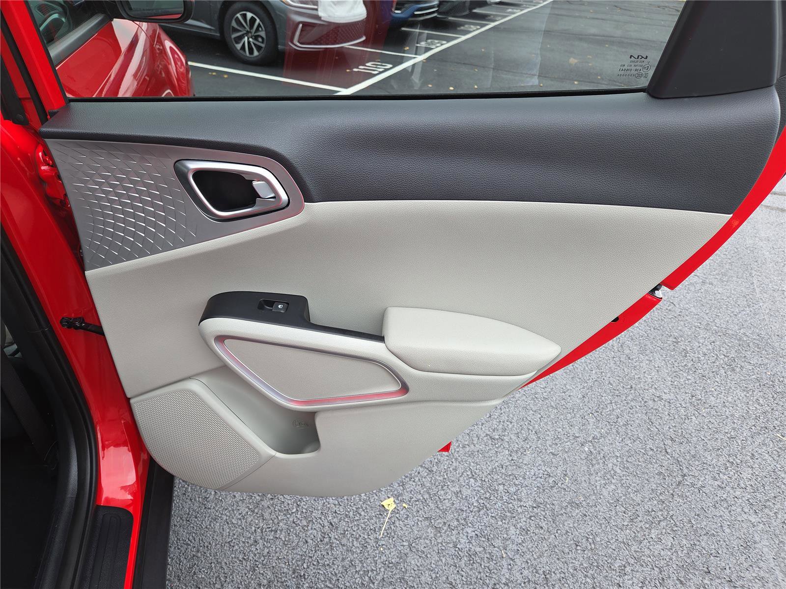 Certified 2023 Kia Soul LX w/ LX Technology Package image 31