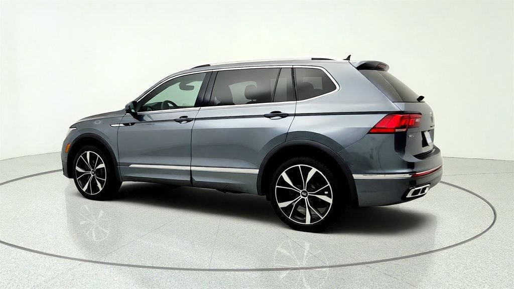 Used 2023 Volkswagen Tiguan SEL R-Line AWD/4WD image 8