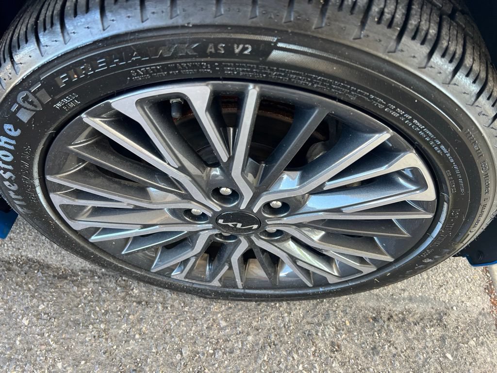 Certified 2022 Kia Forte GT-Line FWD image 36