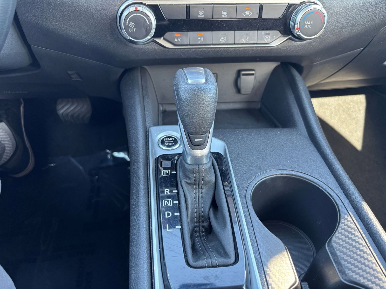 Used 2025 Nissan Altima 2.5 SV FWD image 41