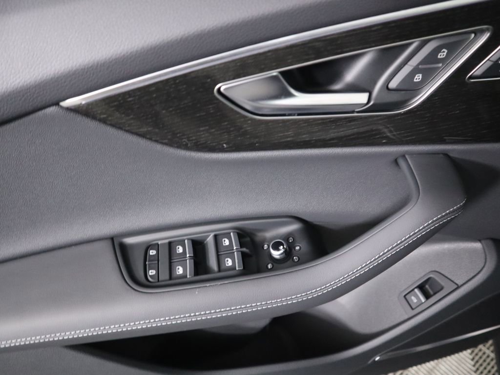 Used 2026 Audi Q7 3.0T Premium Plus w/ Premium Plus Package image 25