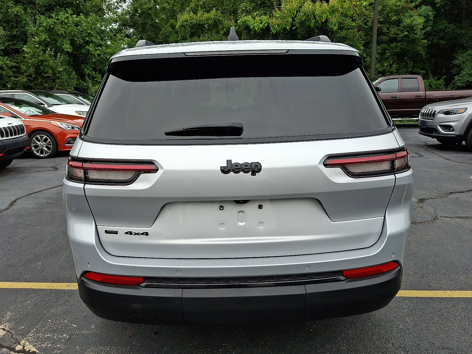 Certified 2022 Jeep Grand Cherokee L Laredo image 6