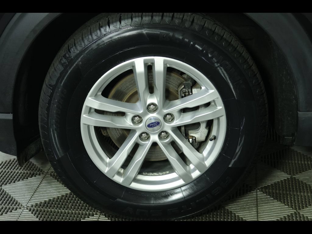 Used 2022 Ford Explorer XLT AWD/4WD image 8