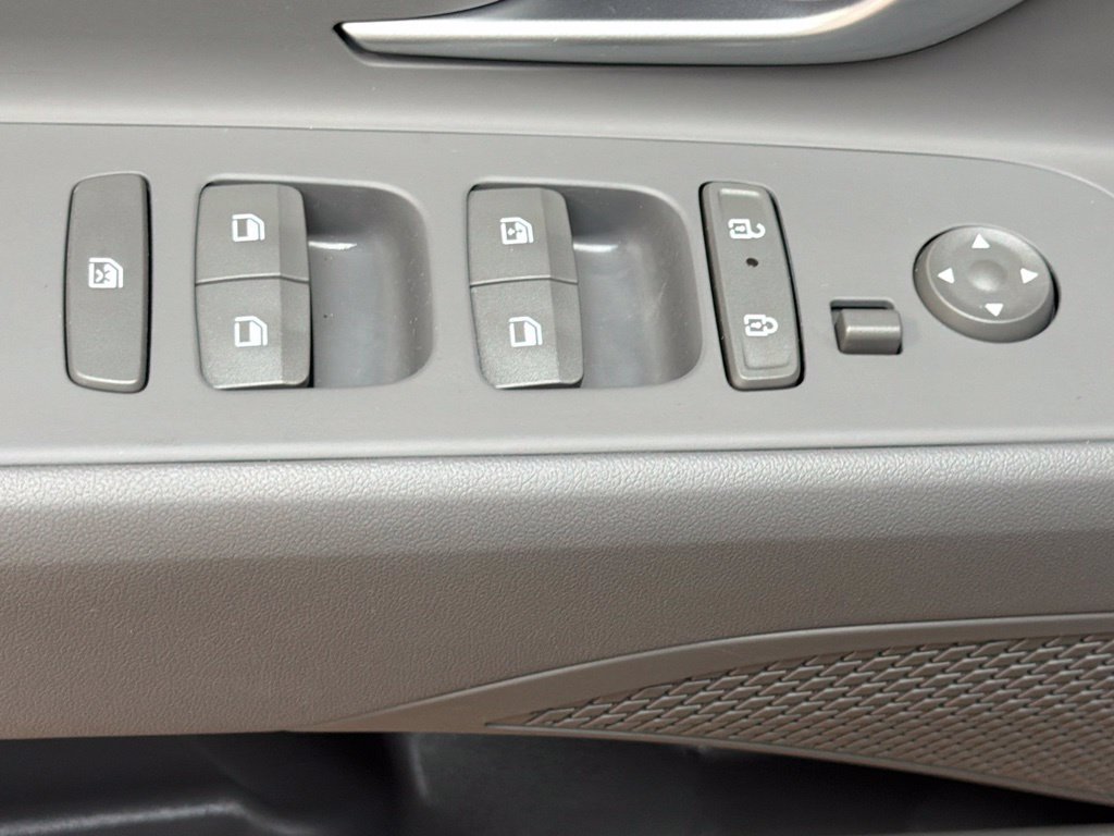 Certified 2026 Hyundai Elantra Sport FWD image 21