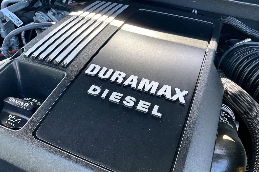 Used 2023 Chevrolet Silverado 1500 RST w/ Z71 Off-Road Package AWD/4WD image 32