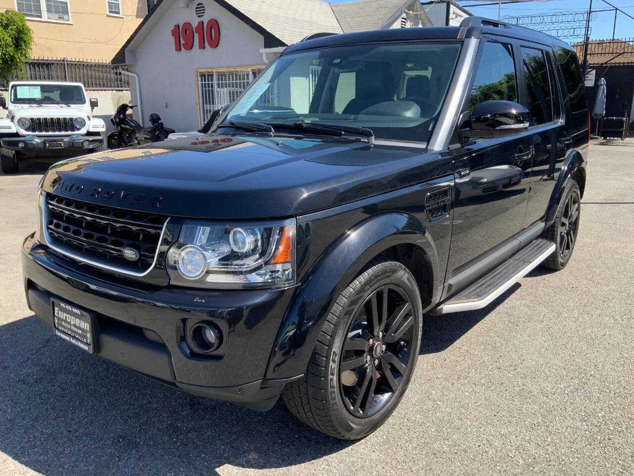 Used 2015 Land Rover LR4 HSE AWD/4WD image 18