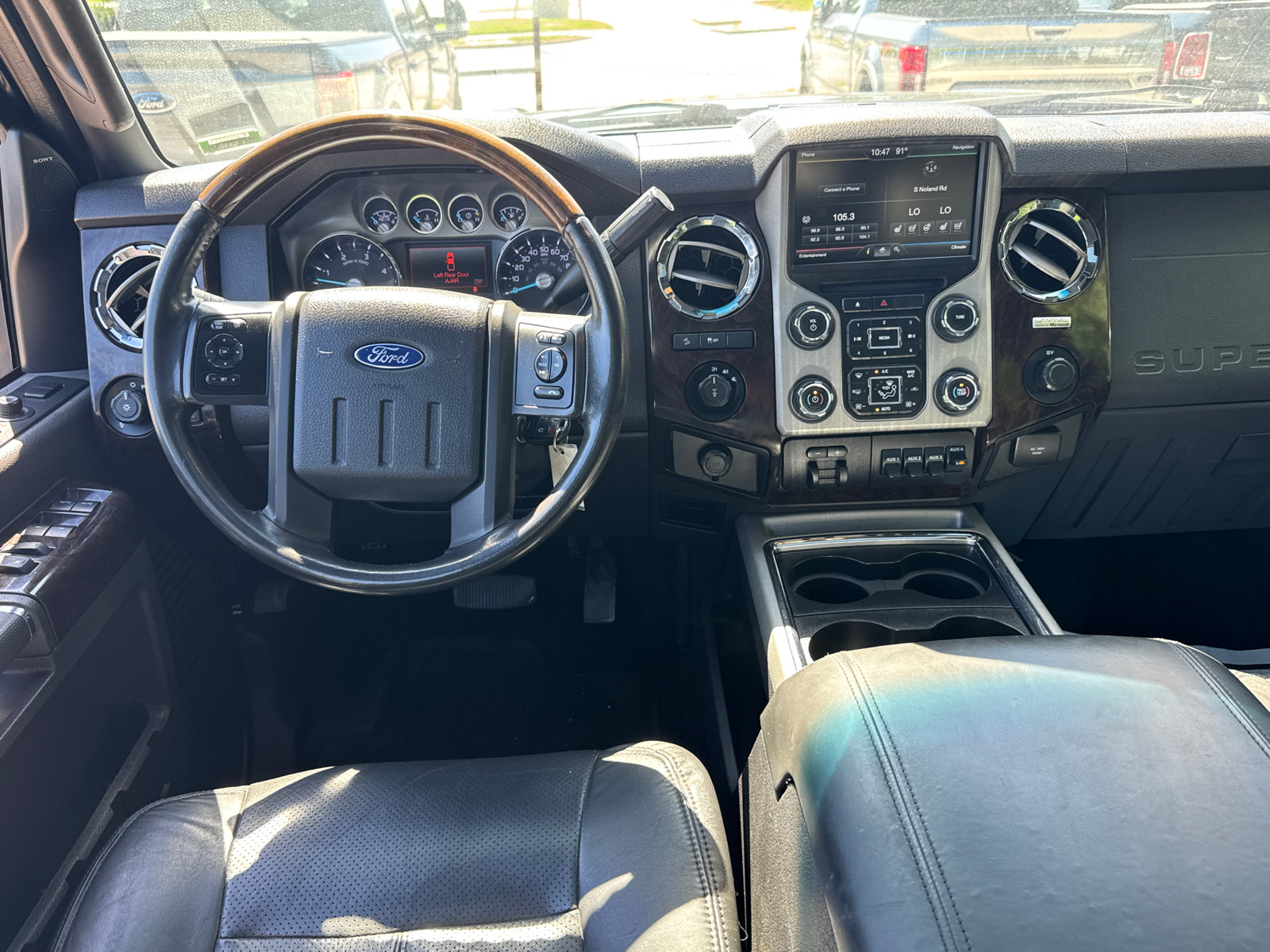 Used 2014 Ford F250 Platinum w/ FX4 Off-Road Package AWD/4WD image 8
